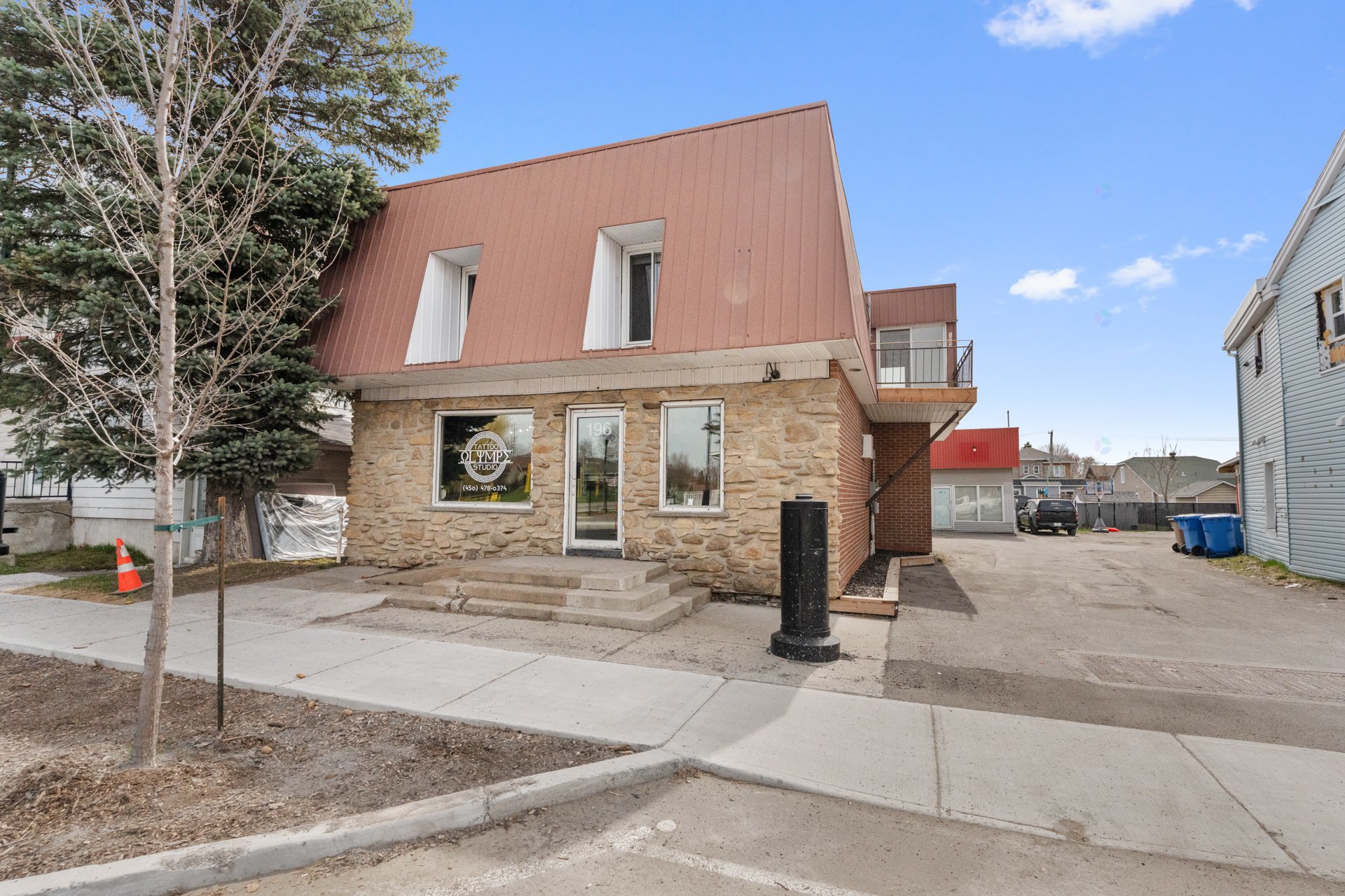 196-196A Boul. Ste-Anne — photo 1