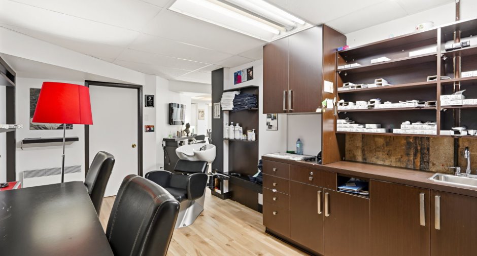 Salon