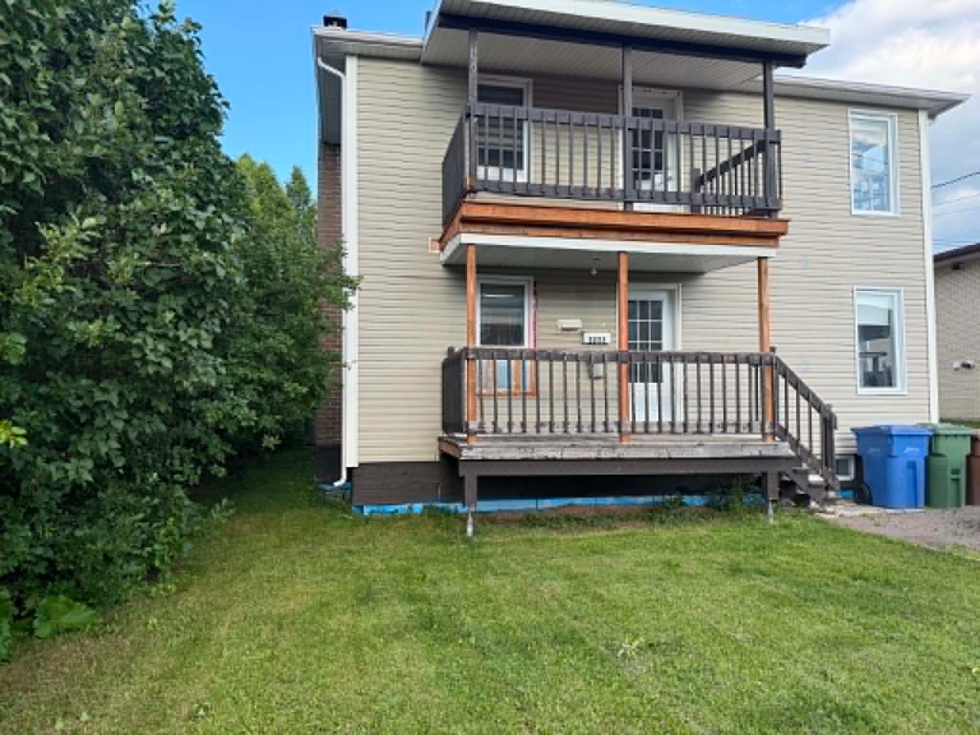 2253-2255 Rue St-Jérôme — photo 2