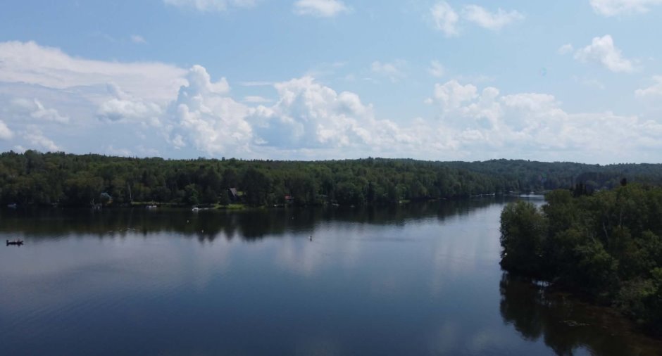 Vue sur l'eau