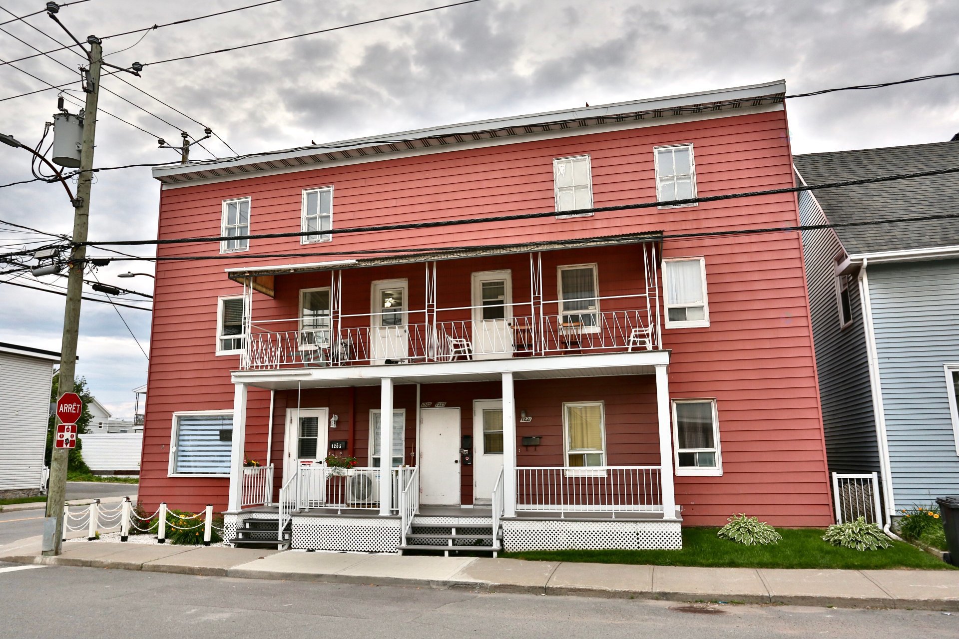 1205-1221 Av. Bourdages N. — photo 1
