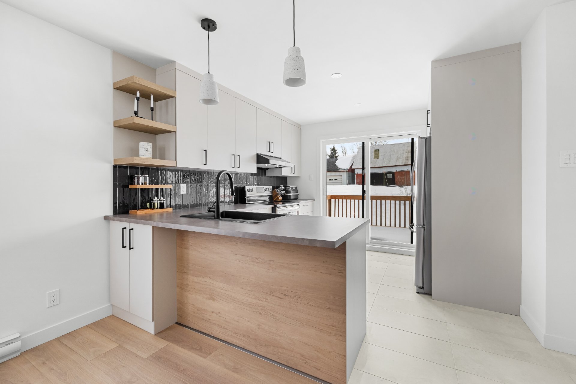 Rue Martel — photo 3