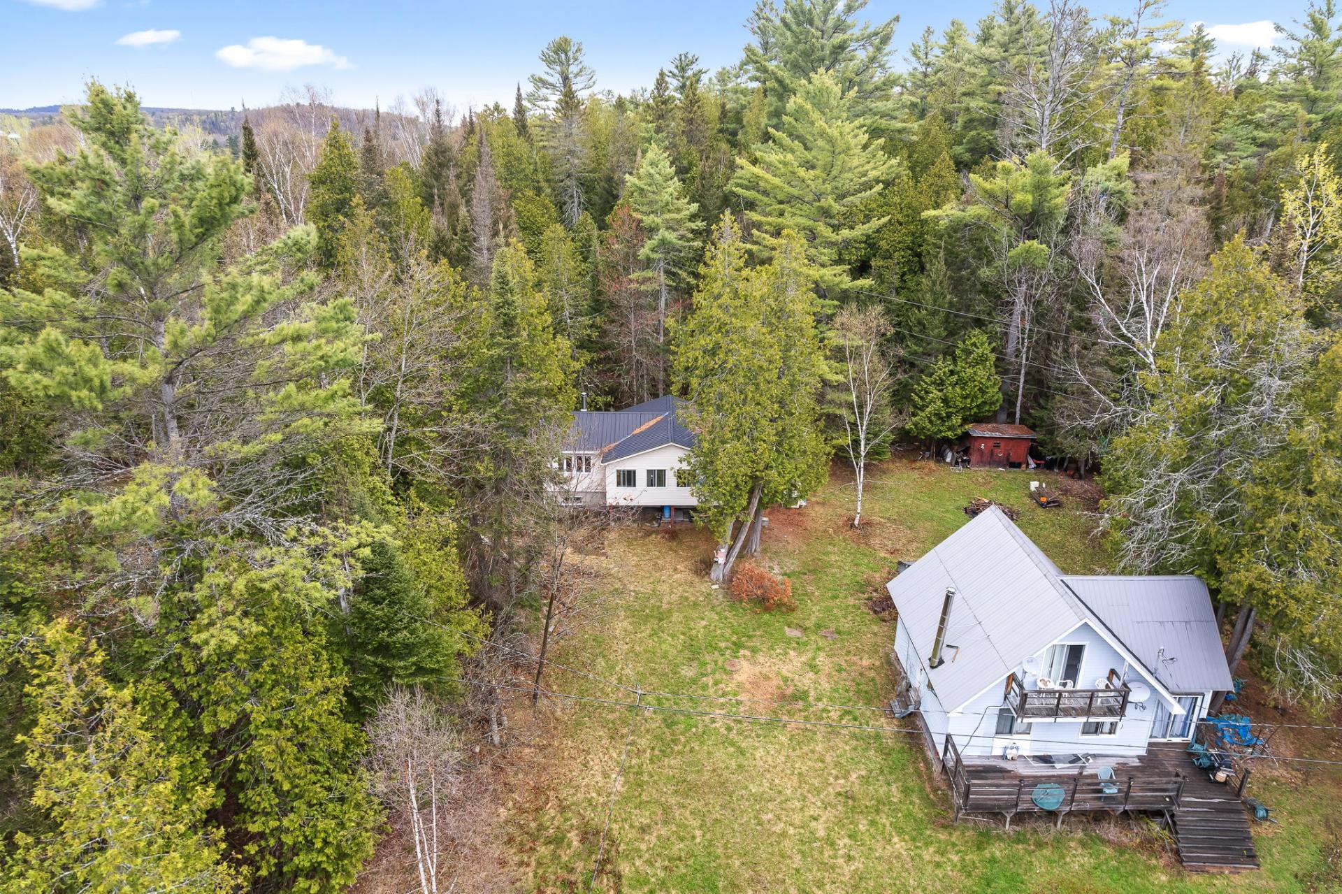 10 Ch. Brisebois — photo 2