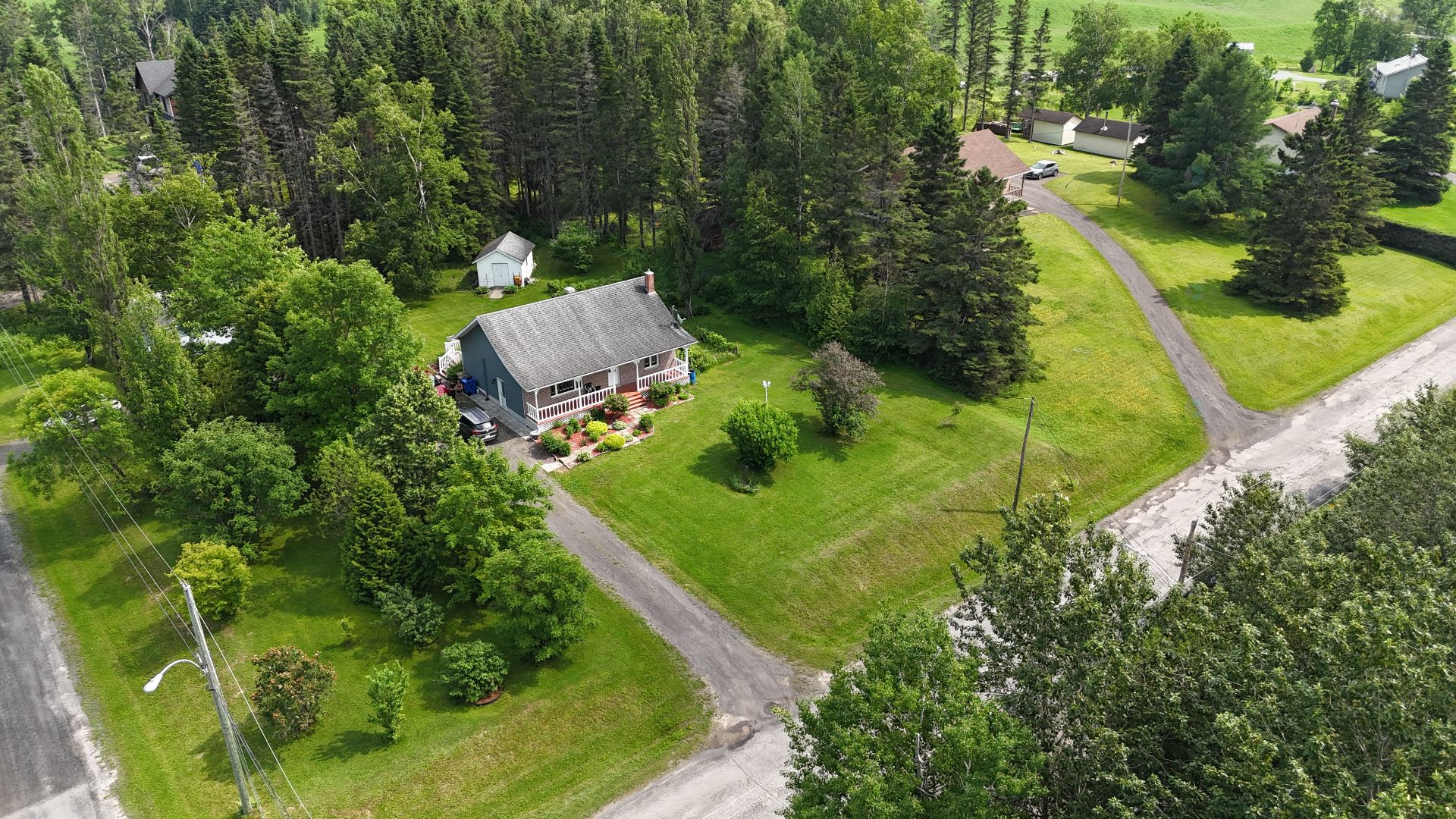 131 Route Mercier — photo 3