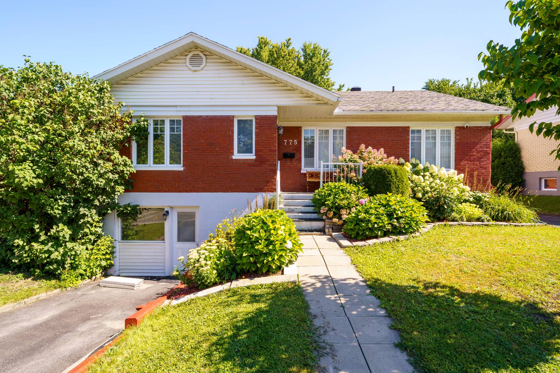 775 Av. du Chanoine-Scott — photo 2