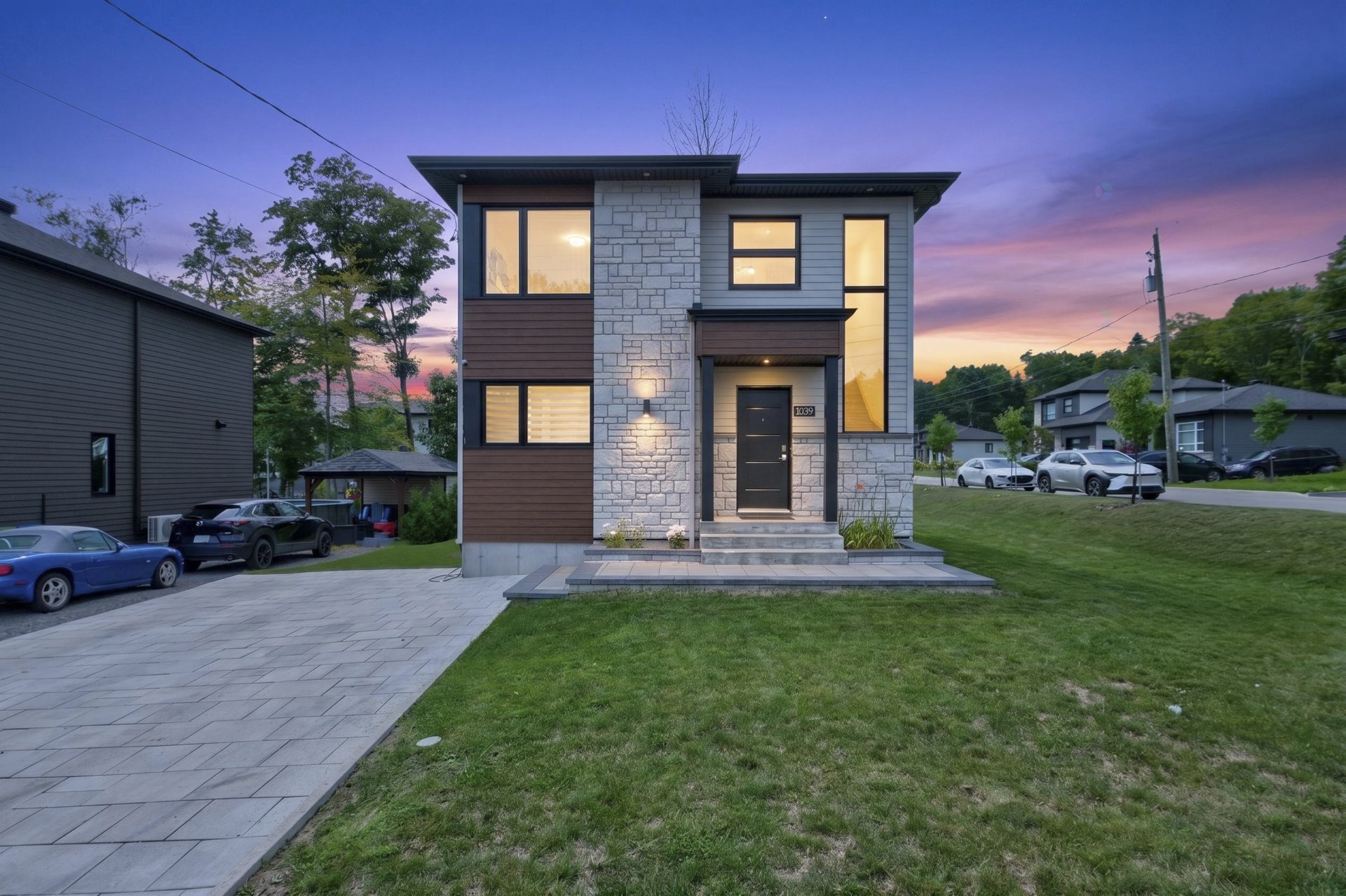 1039 Rue Ulysse-Ste-Marie — photo 1