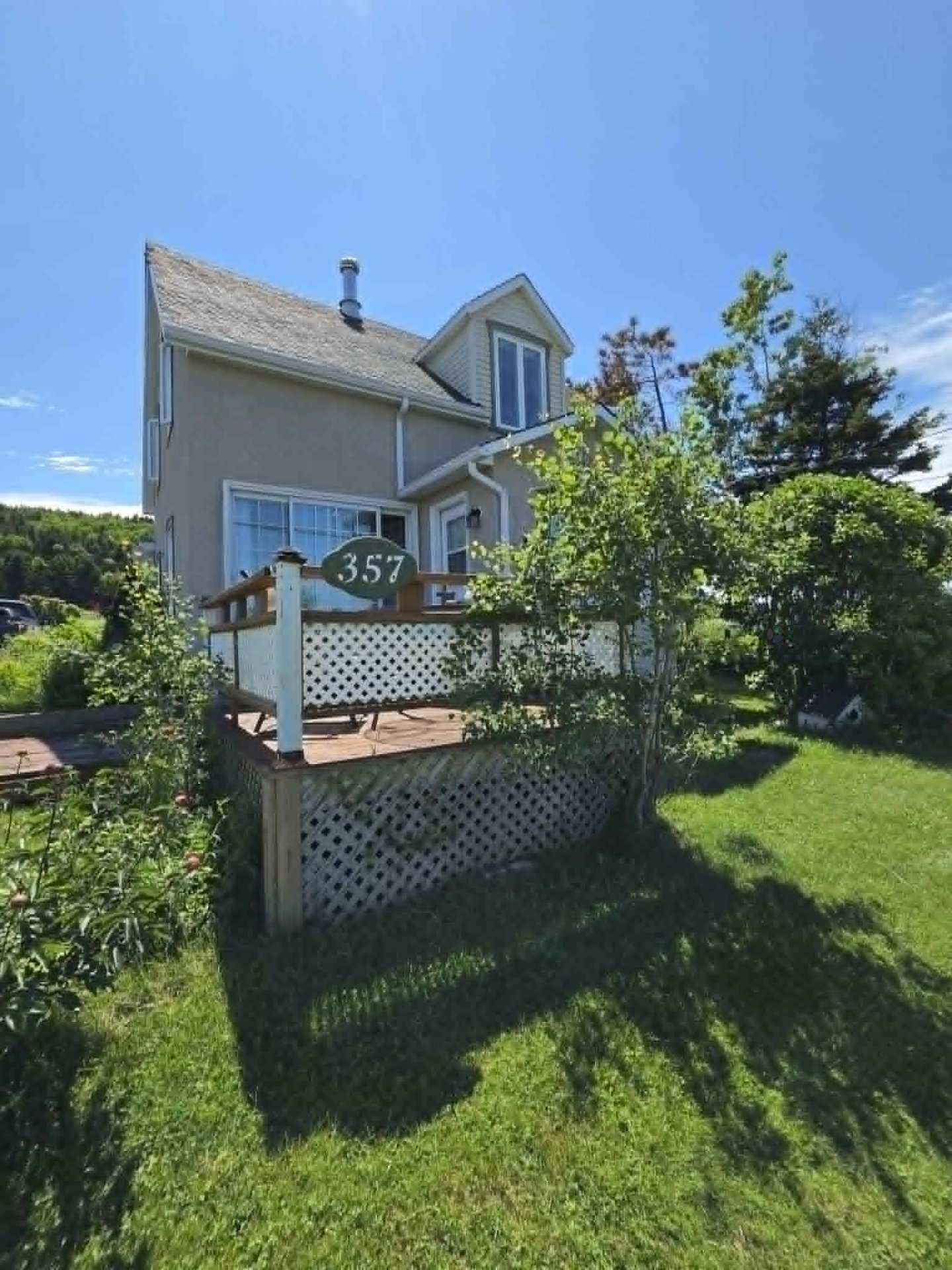 357 Rue Notre-Dame O. — photo 1