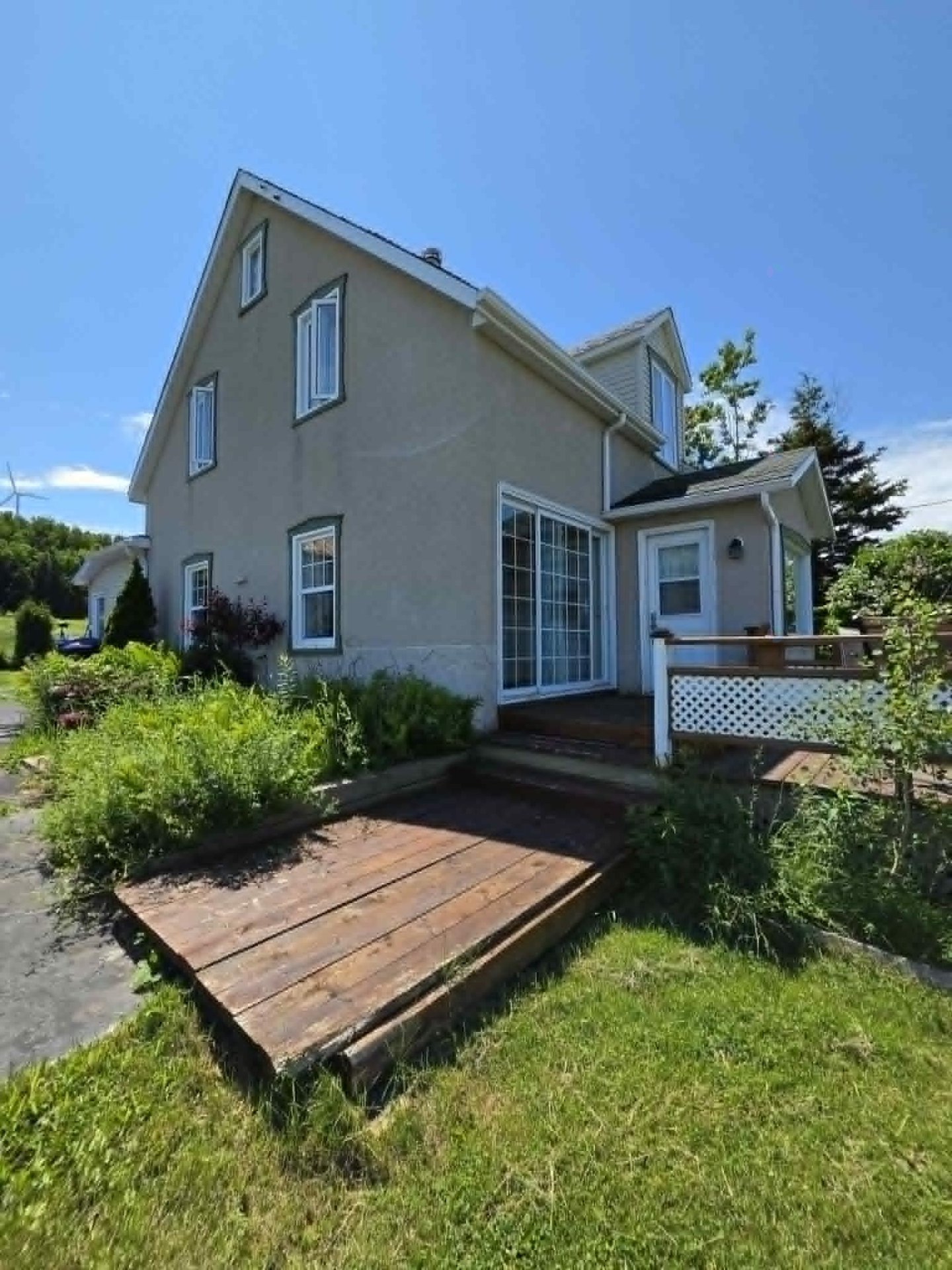 357 Rue Notre-Dame O. — photo 3