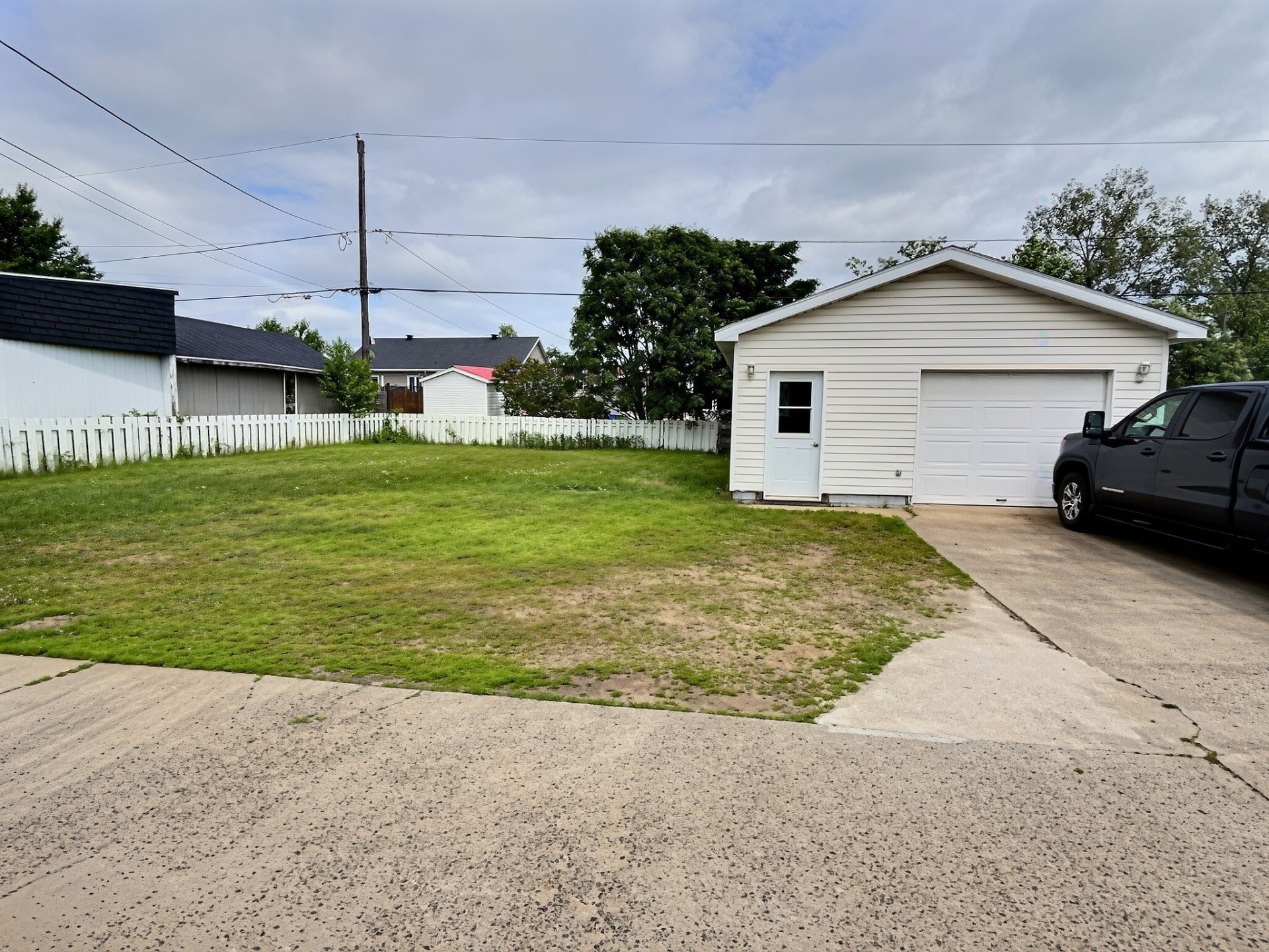 280 Av. Évangéline — photo 2