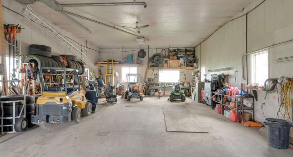 Garage