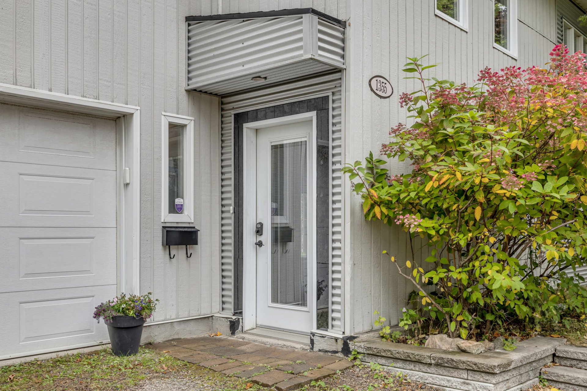 1355 Av. de Vercel — photo 3