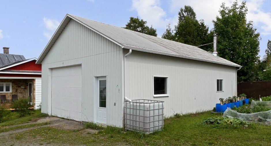 Garage