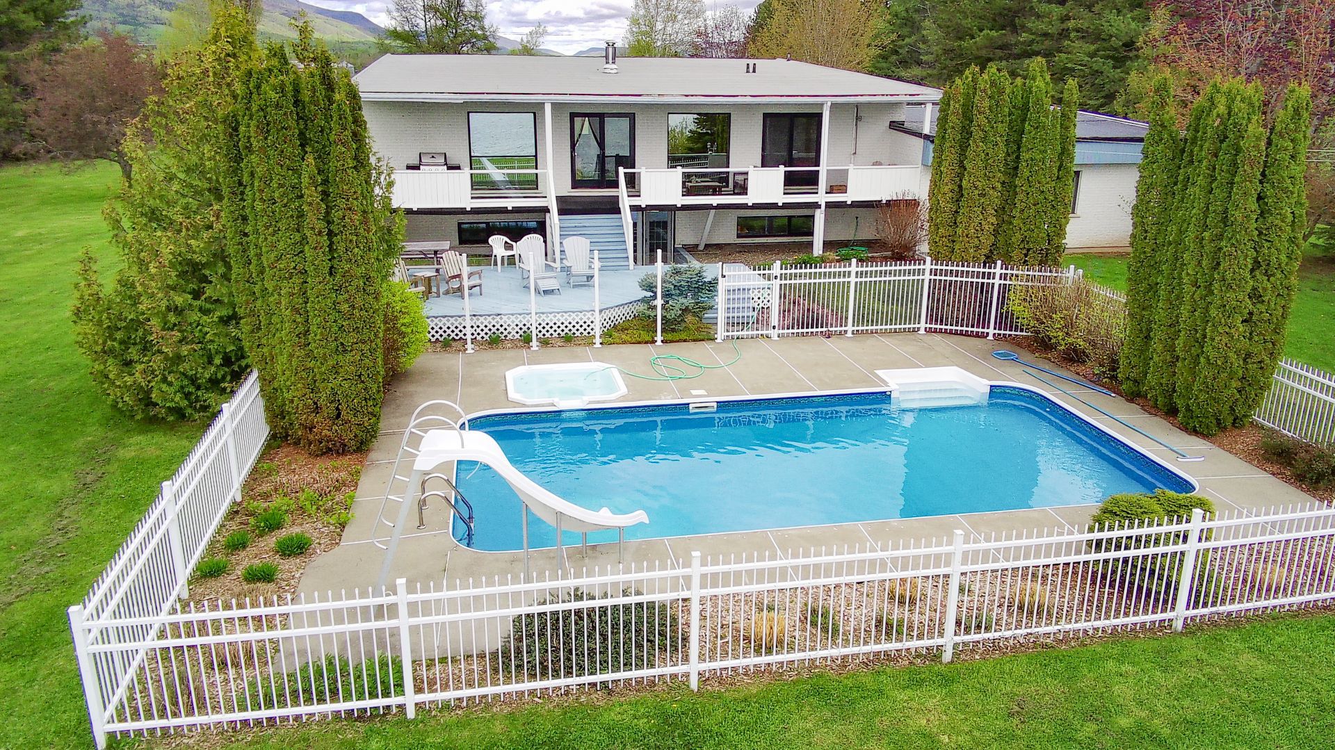 1239 Boul. Perron — photo 1