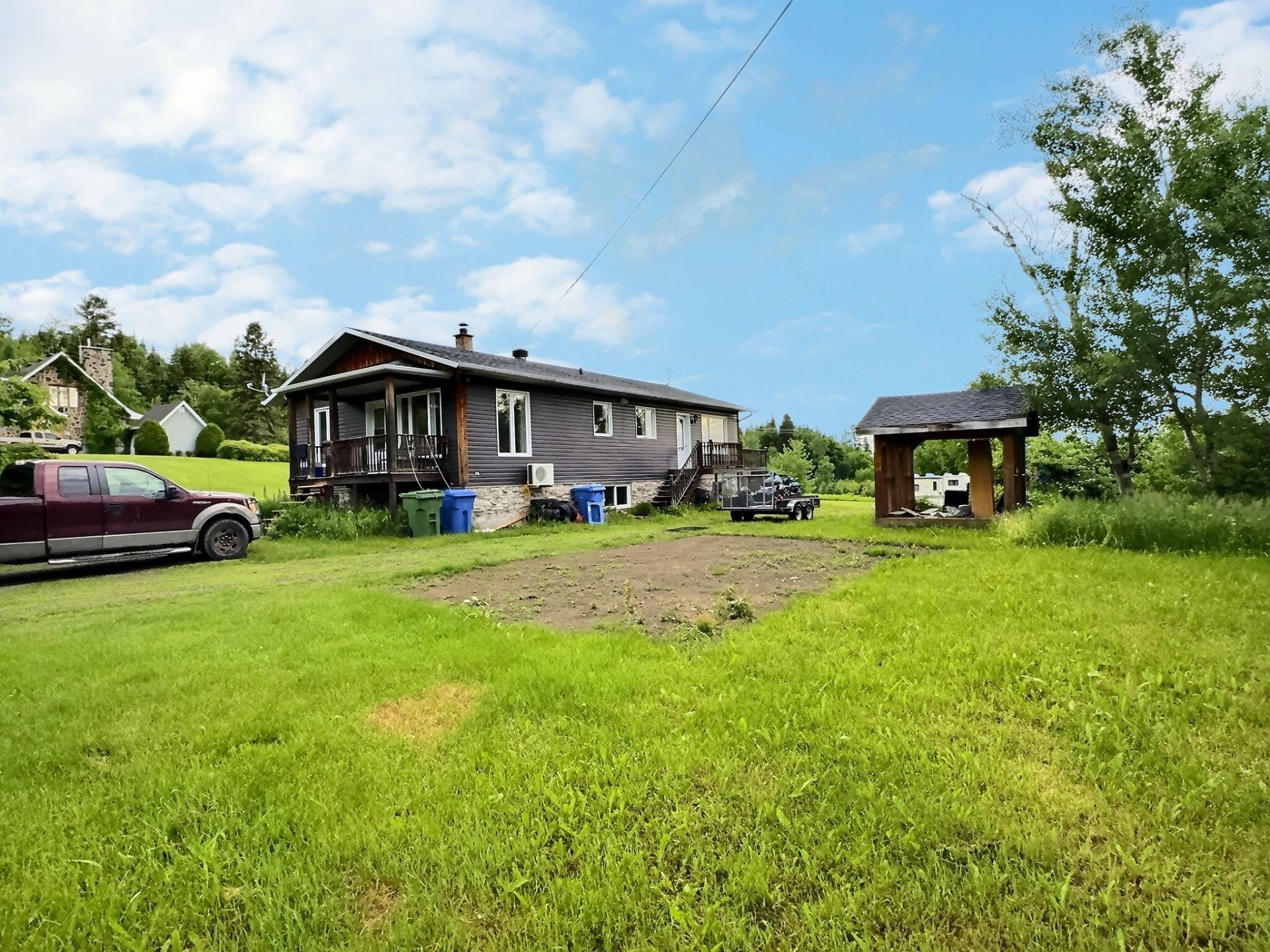 6088 Ch. St-André — photo 1
