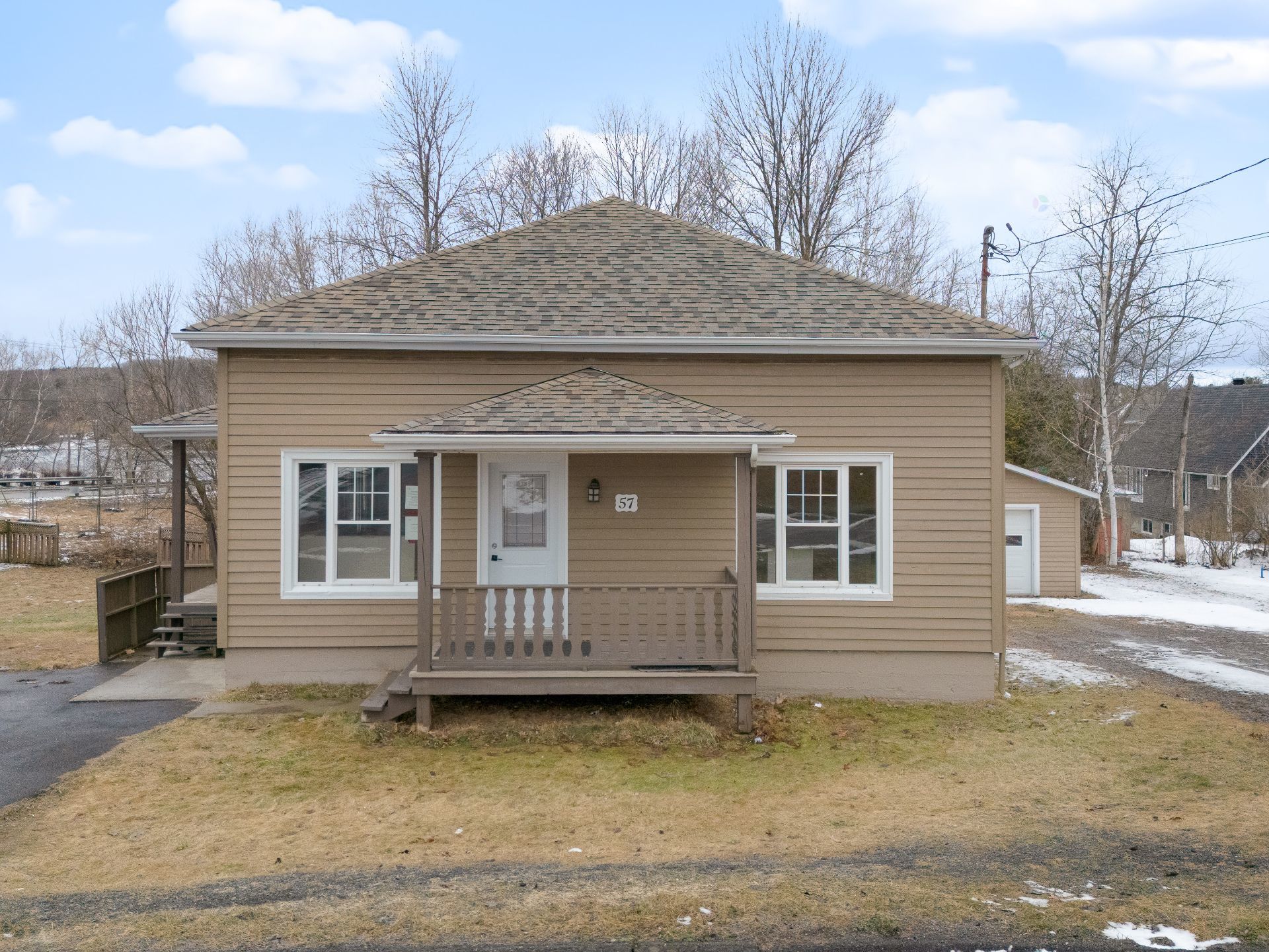 Maison de plain-pied à vendre, Magog