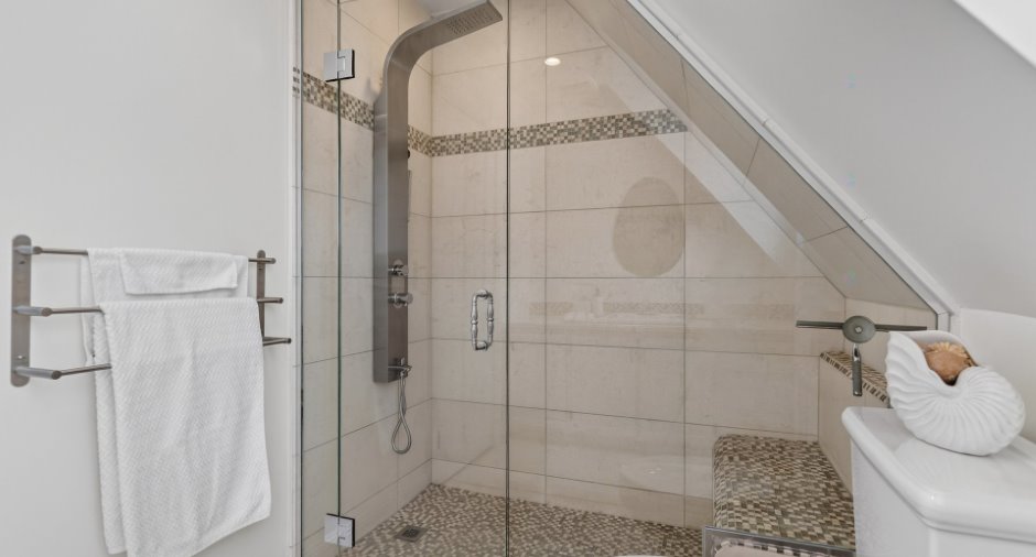 Salle de bains attenante à la CCP