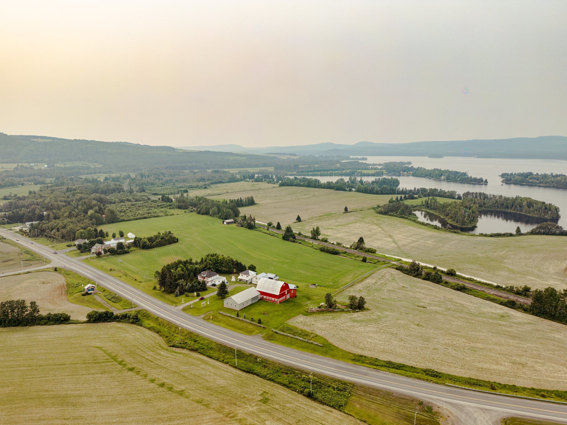 780Z Route 132 O. — photo 1