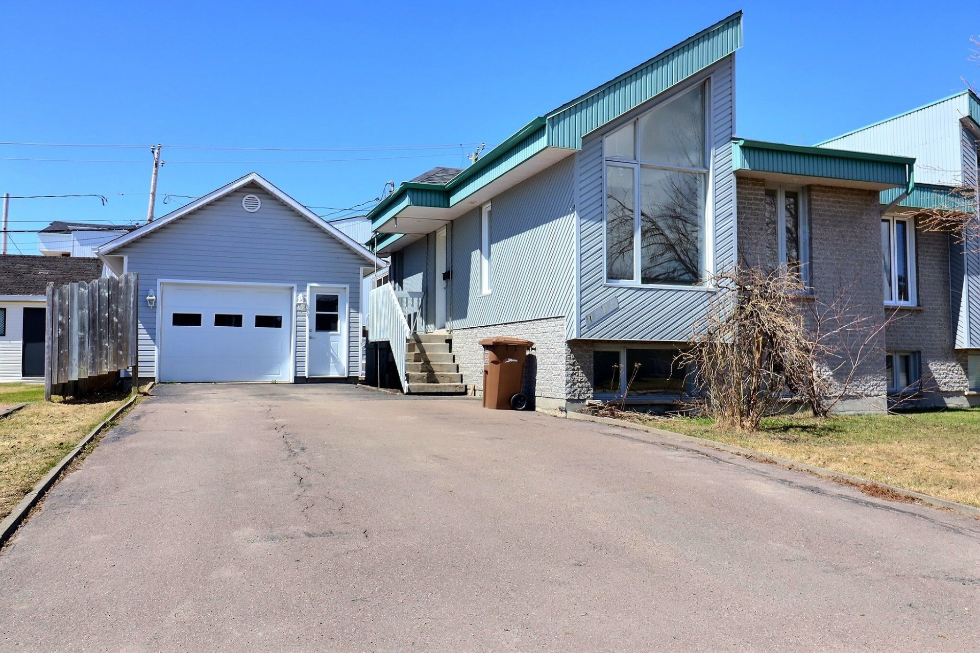 1434 Rue de l'Estacade — photo 3