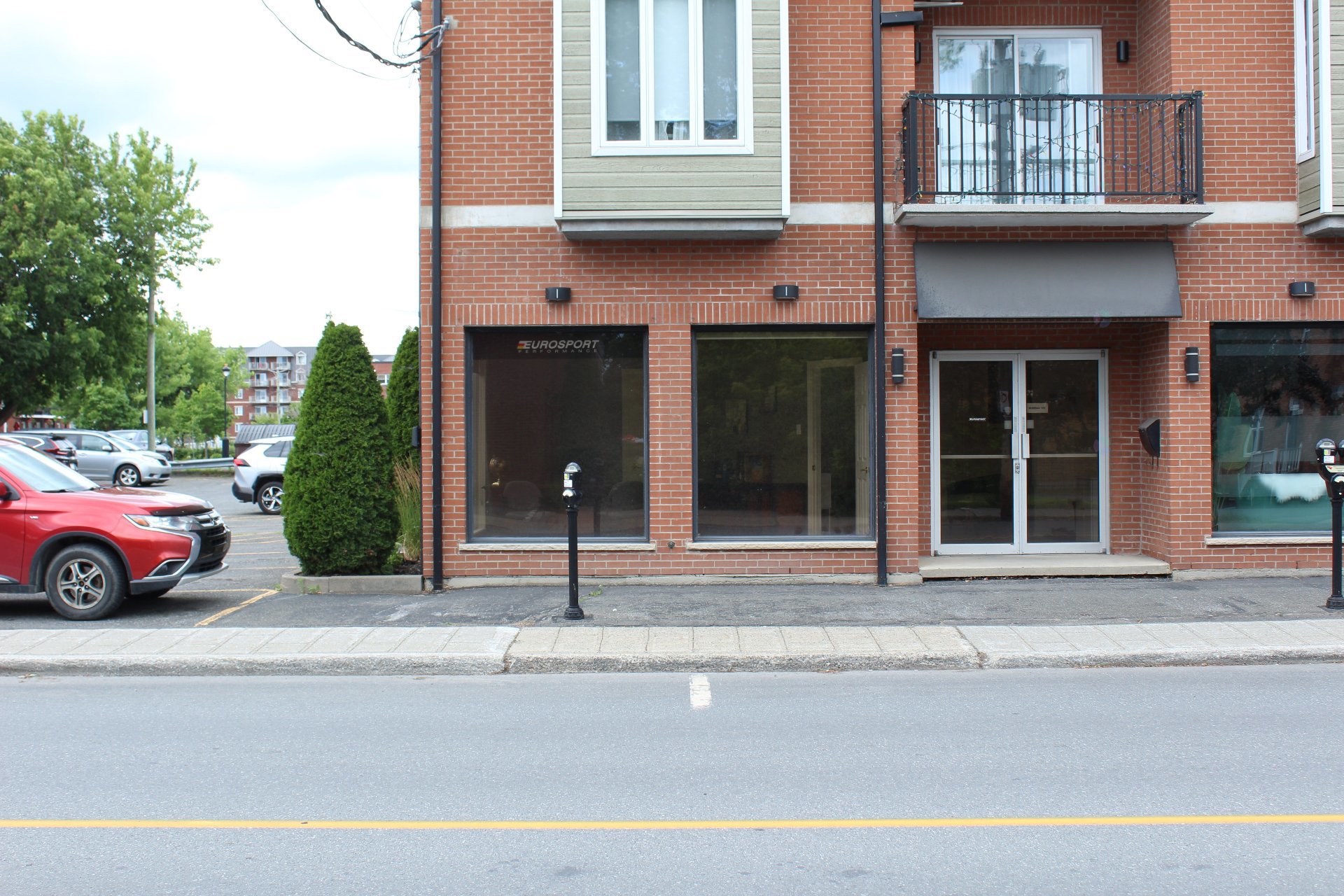 115 Rue Brock — photo 1