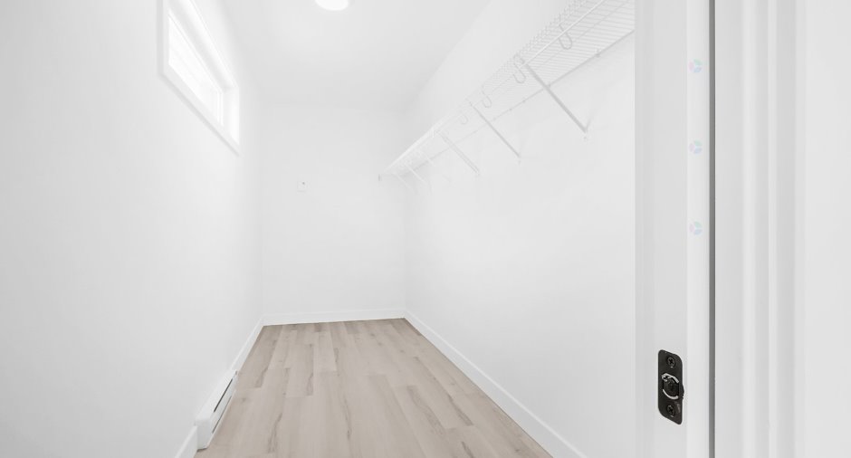Walk-in closet