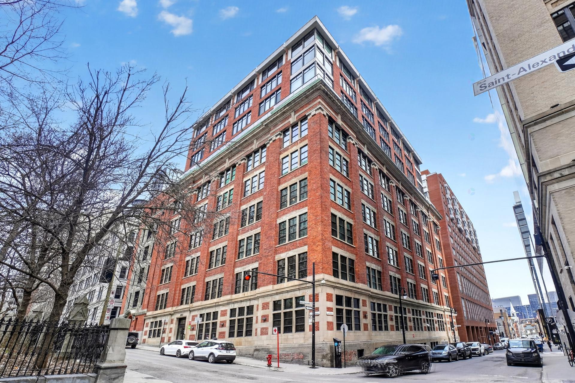 1061 Rue St-Alexandre (#106) — photo 1
