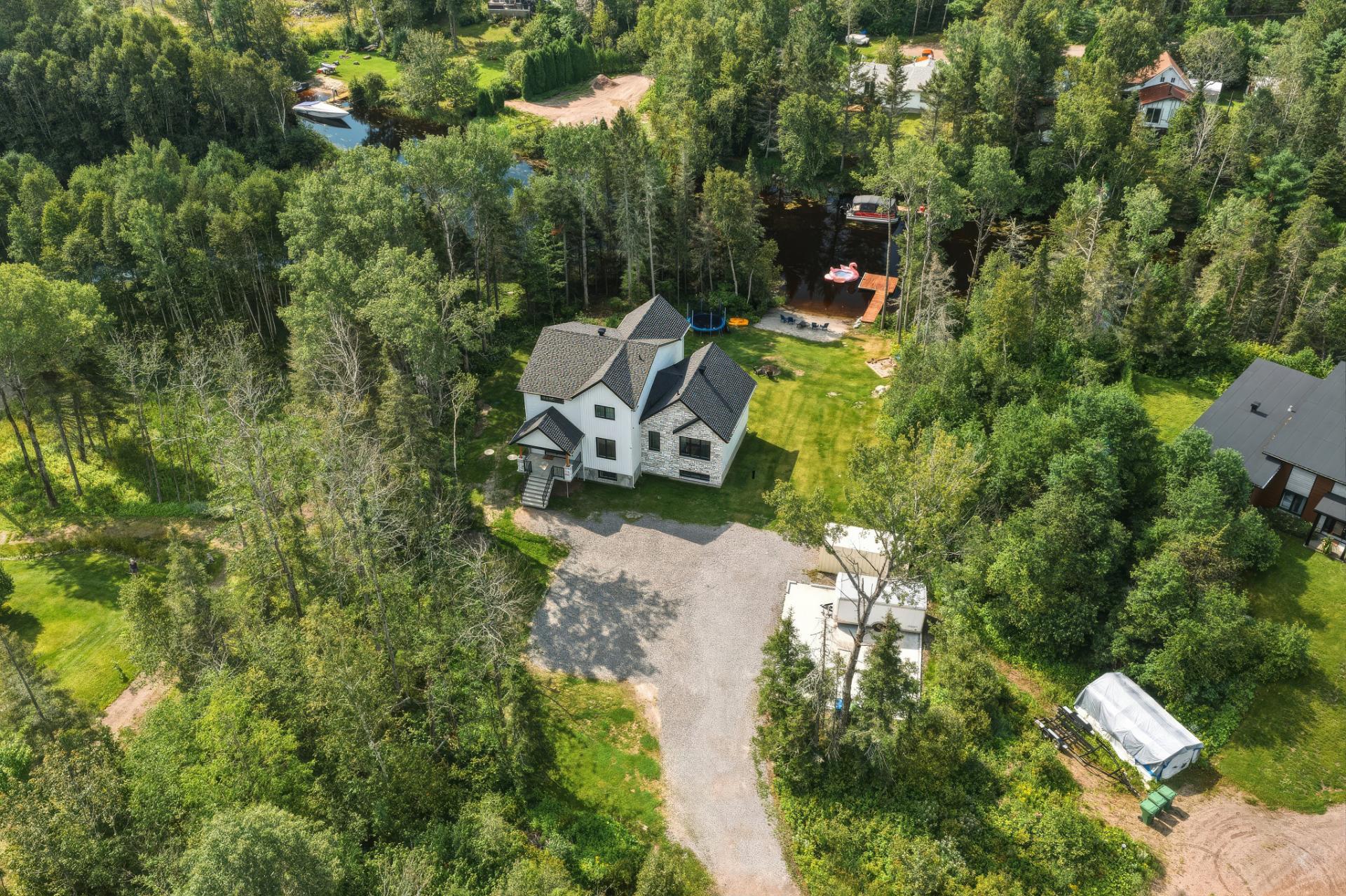 2205 Ch. de la Baie-des-Trèfles — photo 3