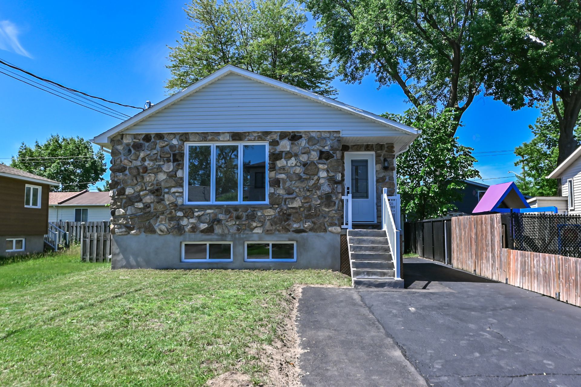 Bungalow for sale, Fabreville