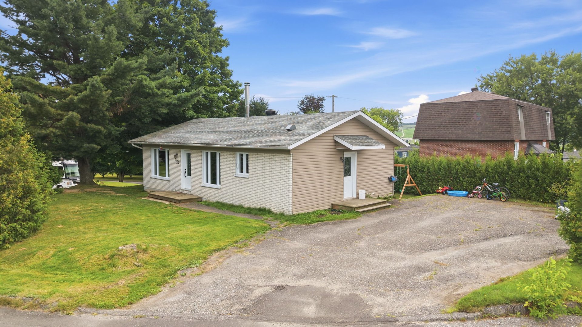155 Rue St-Sauveur — photo 3