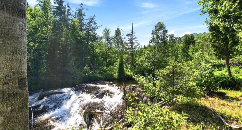 Accès au plan d'eau