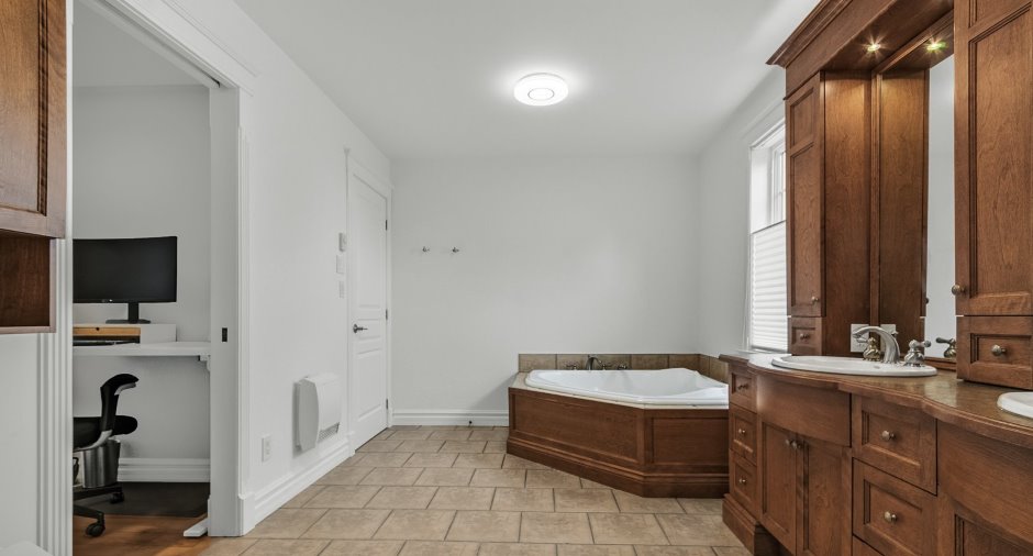 Salle de bains attenante à la CCP