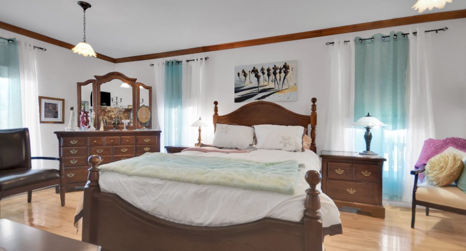Primary bedroom