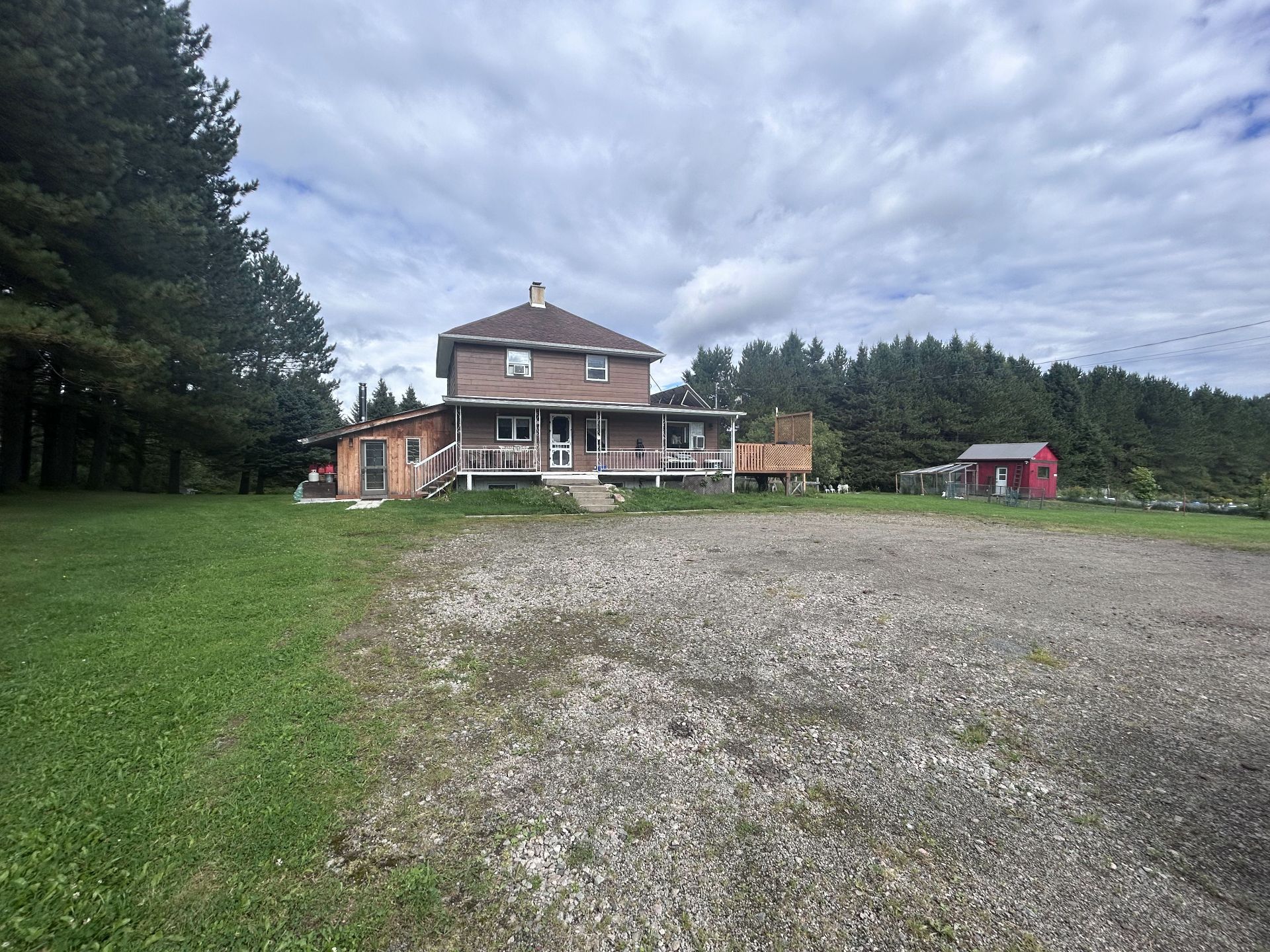 7570 Ch. Brassard — photo 3