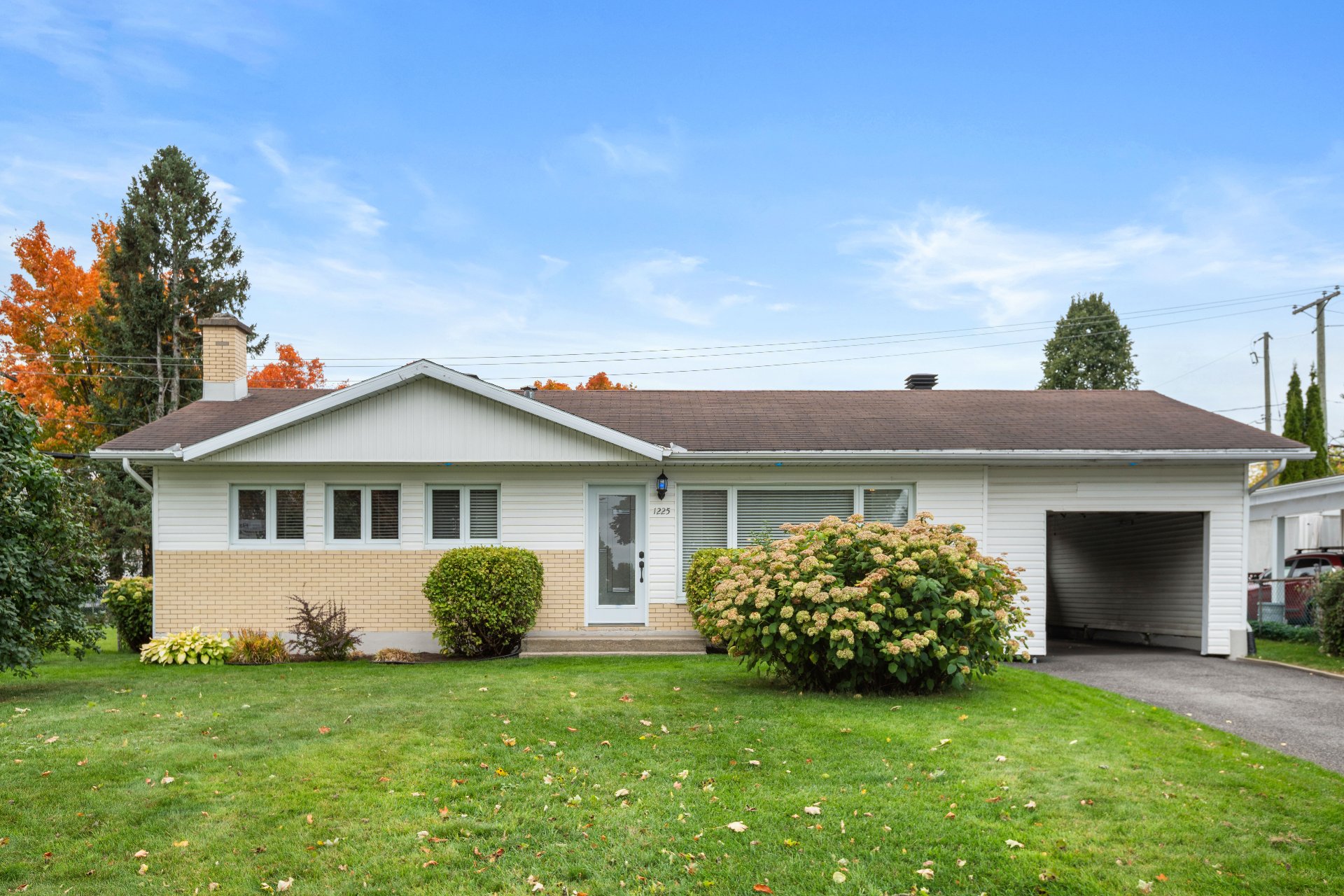 1225 Av. Balzac — photo 1