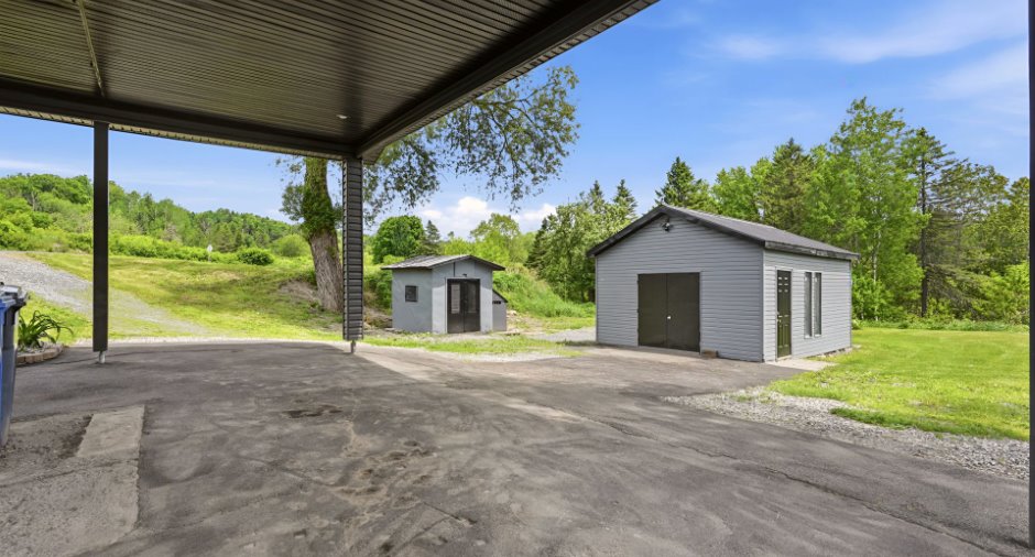 Shed