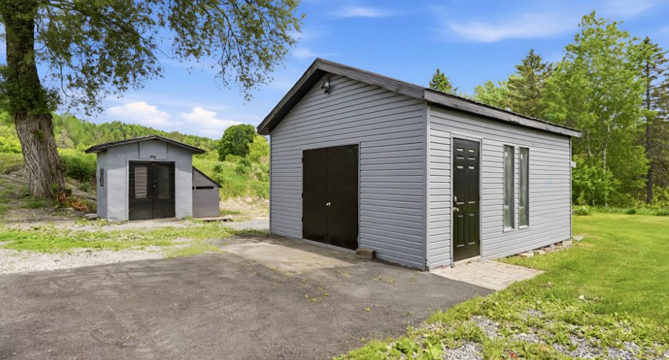 Shed