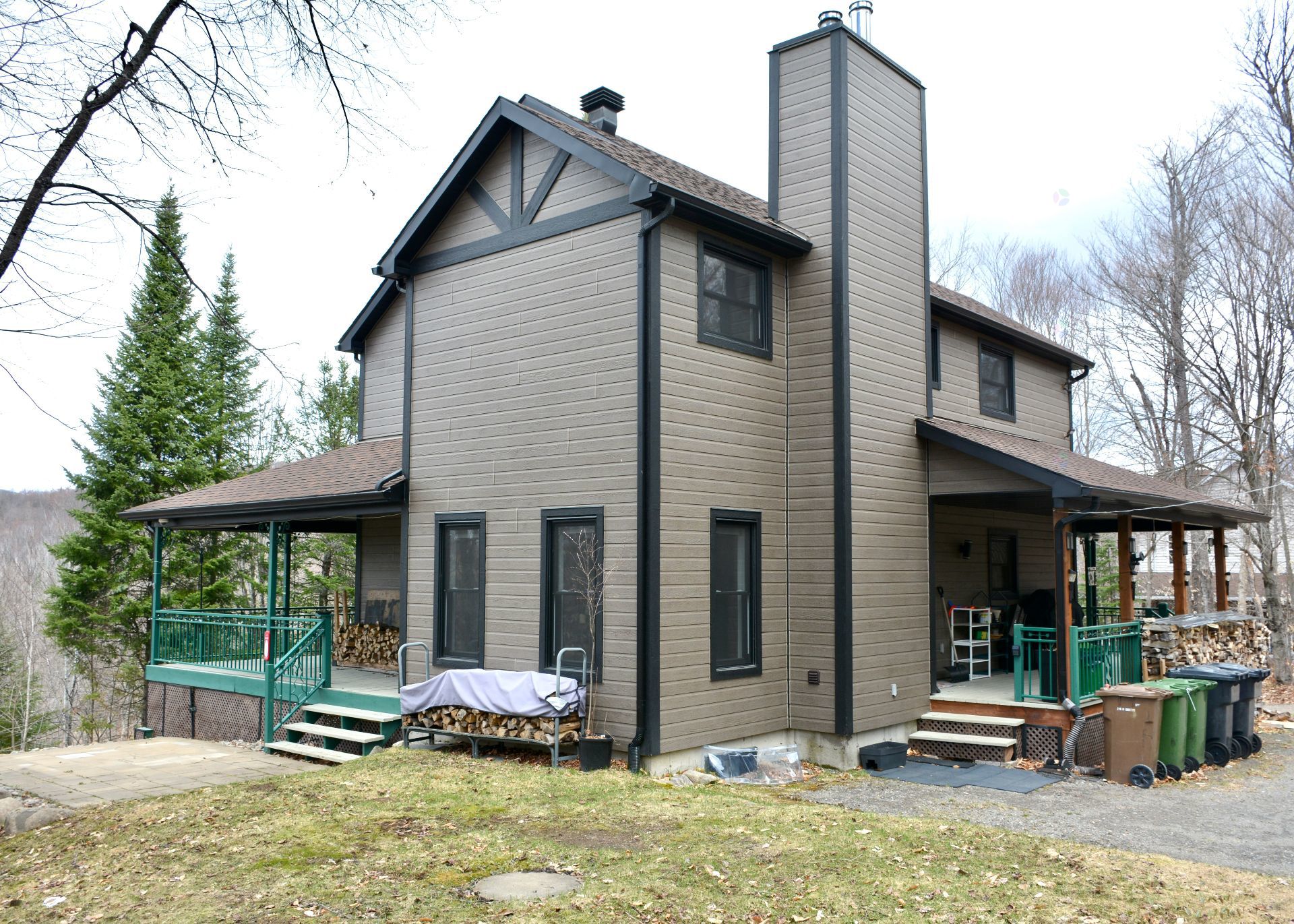 210 Ch. du Refuge — photo 1