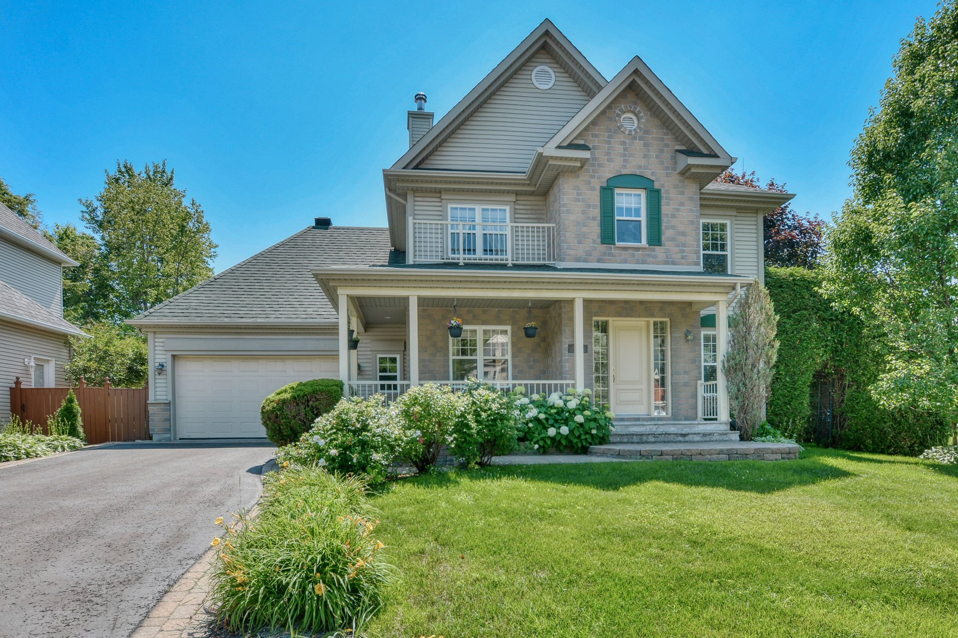 Maison à étages à vendre, Blainville