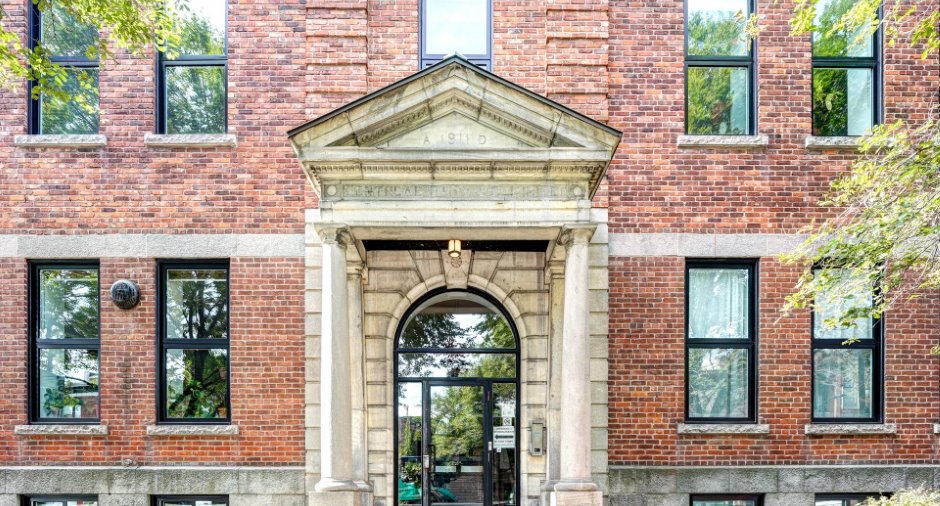 Façade