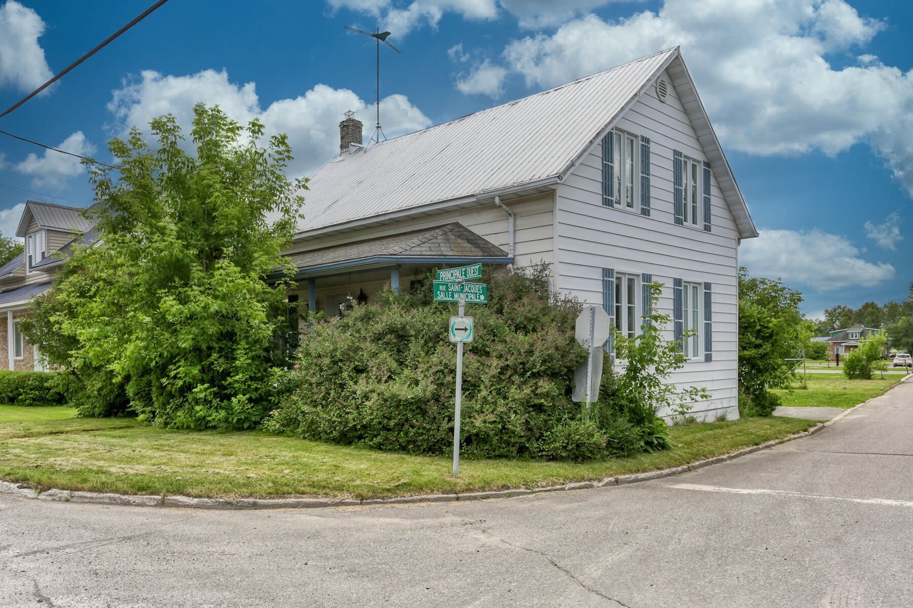 1060 Route Principale O. — photo 1