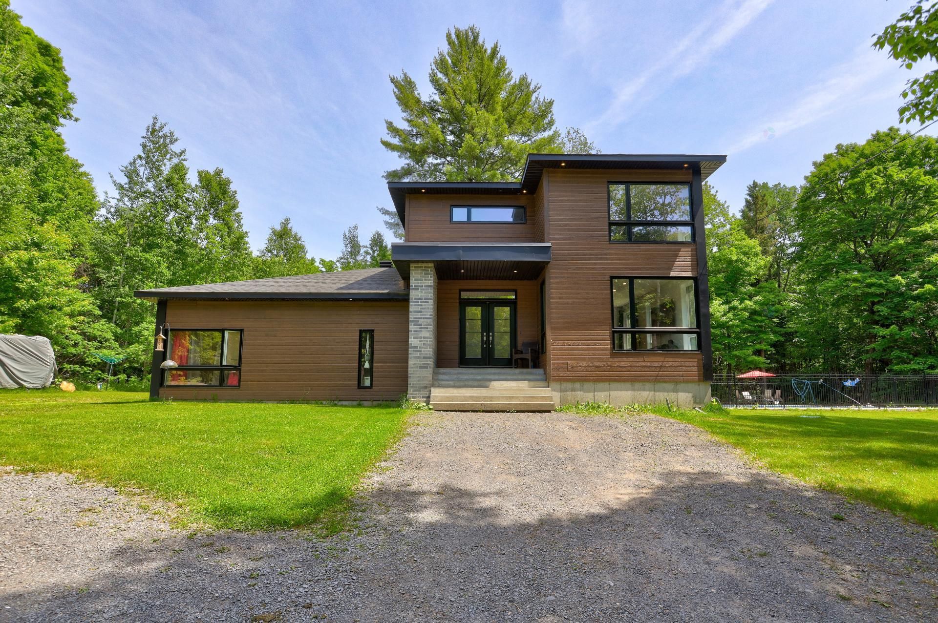 685 Ch. de la Vallée-des-Pins — photo 1