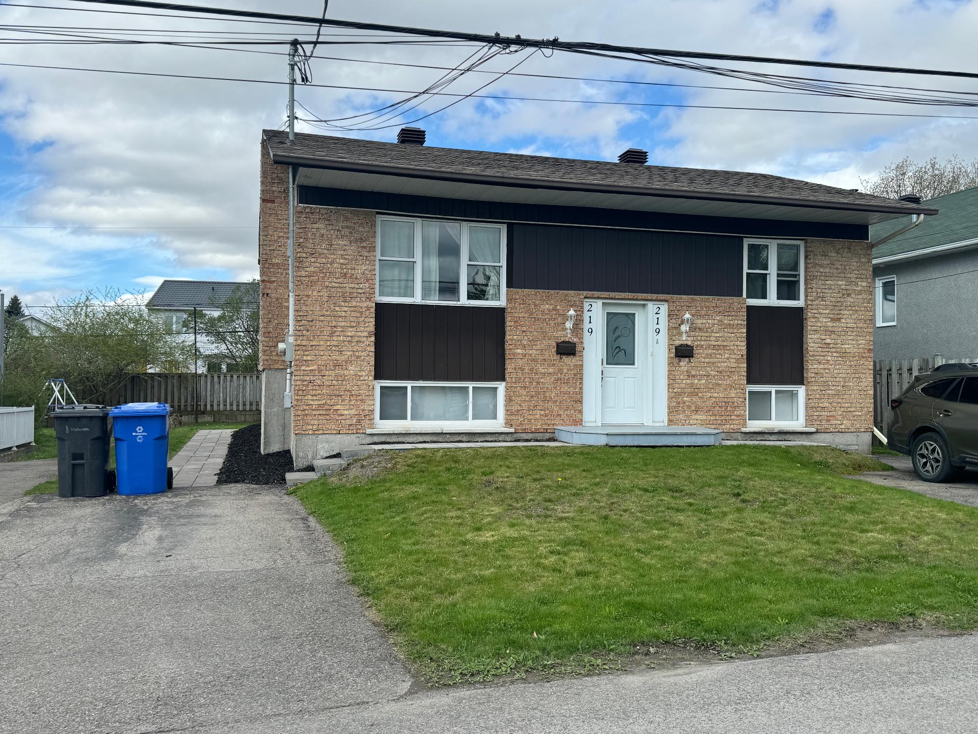 Duplex à vendre, Blainville