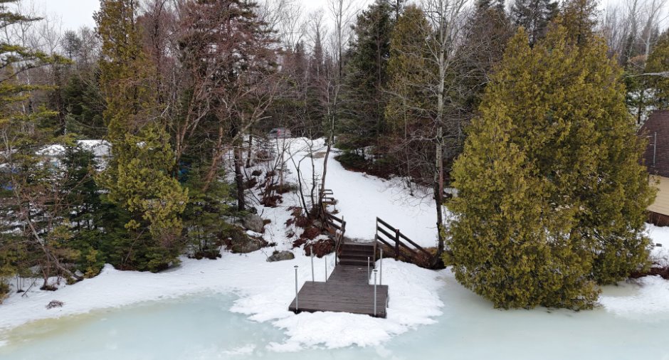Accès au plan d'eau