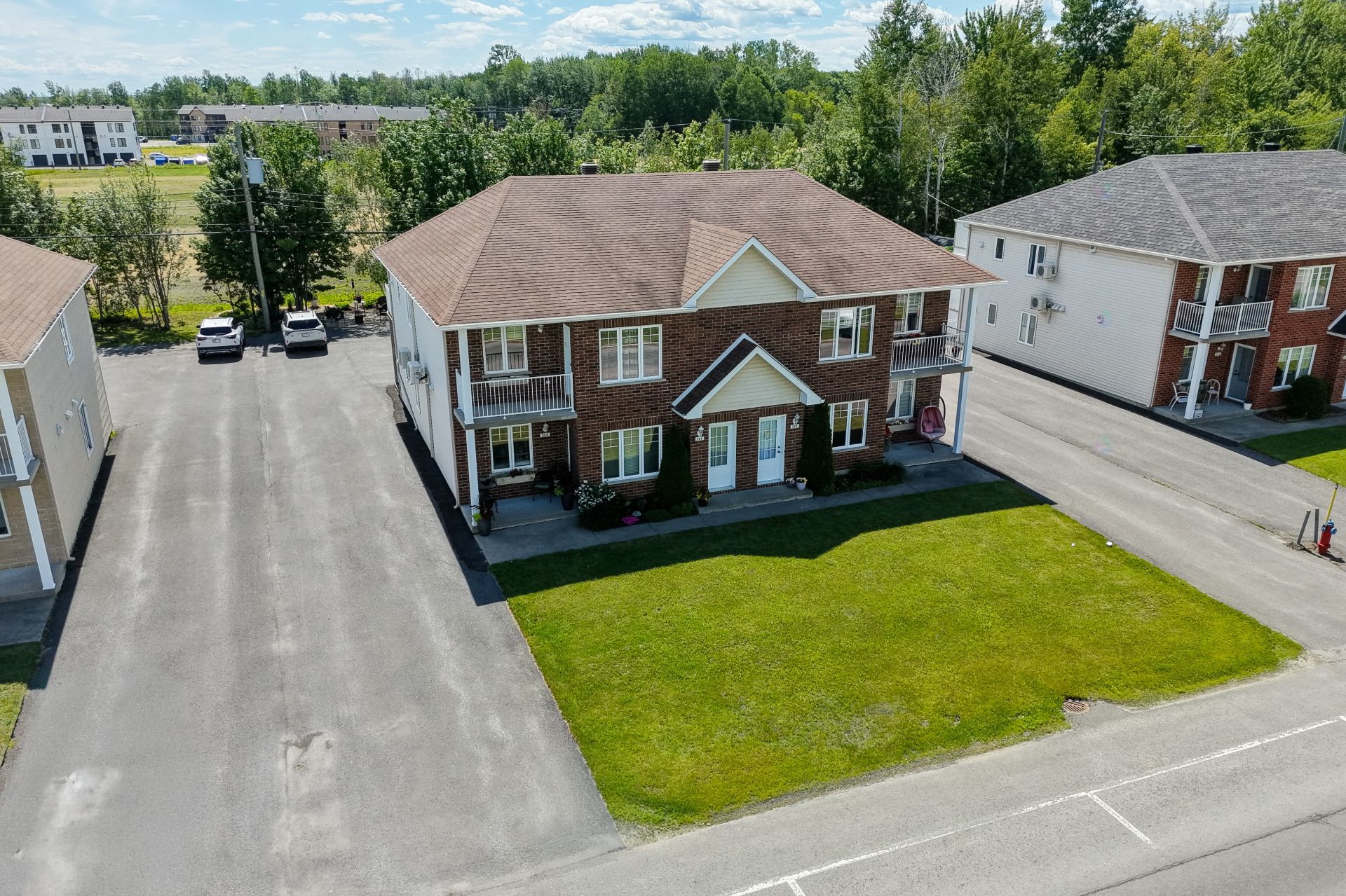 320-326 Boul. L'Assomption O. — photo 1