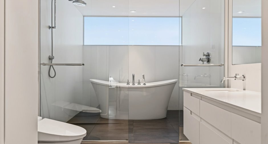 Salle de bains attenante à la CCP