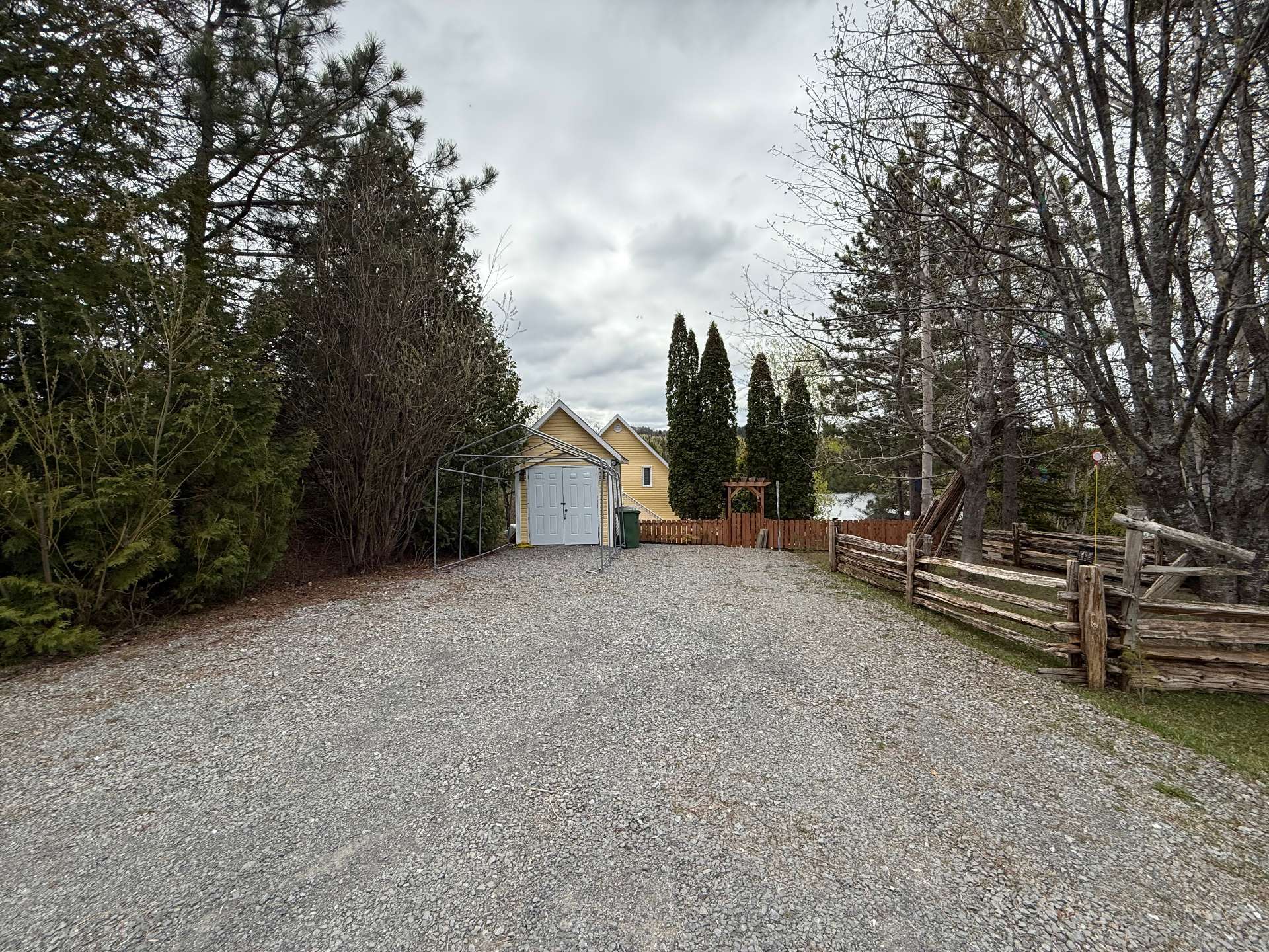 47 Ch. du Lac-Minouche N. — photo 2