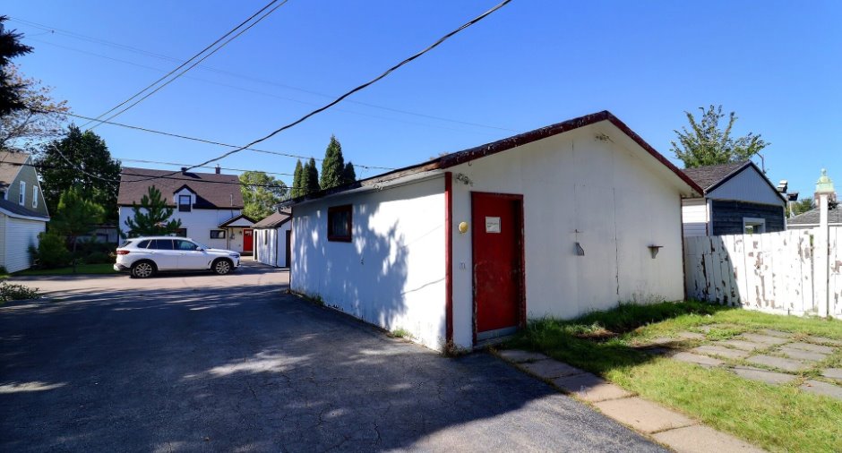 Garage