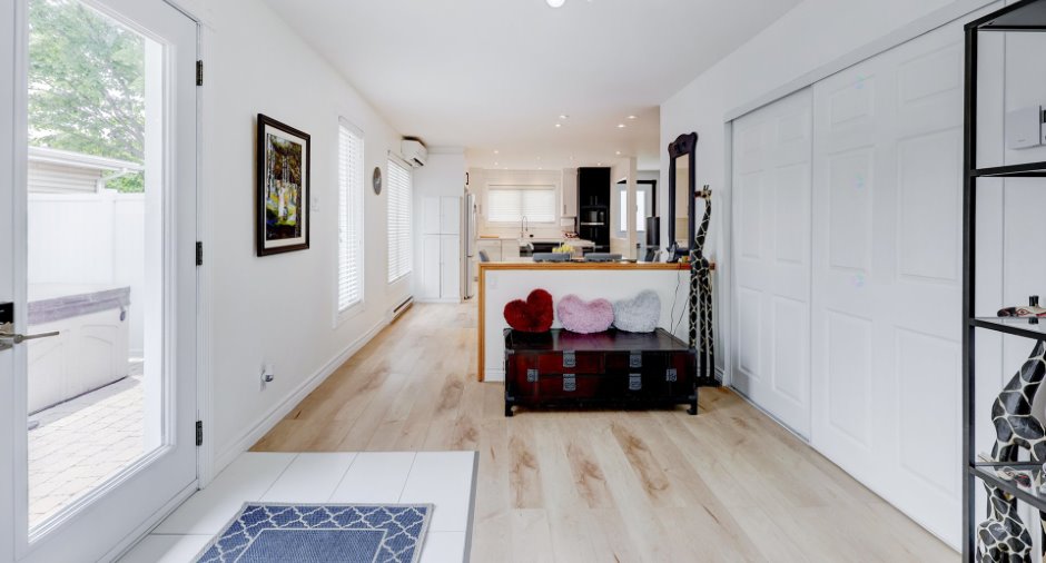 Walk-in closet