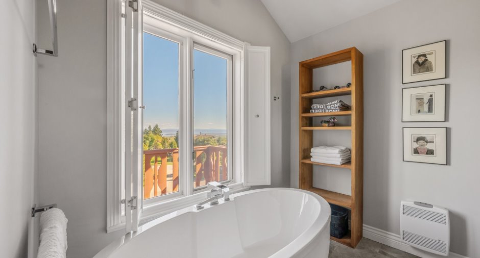 Salle de bains attenante à la CCP