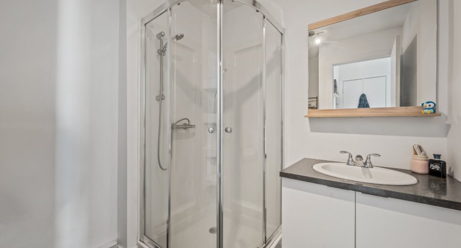 Salle de bains attenante à la CCP