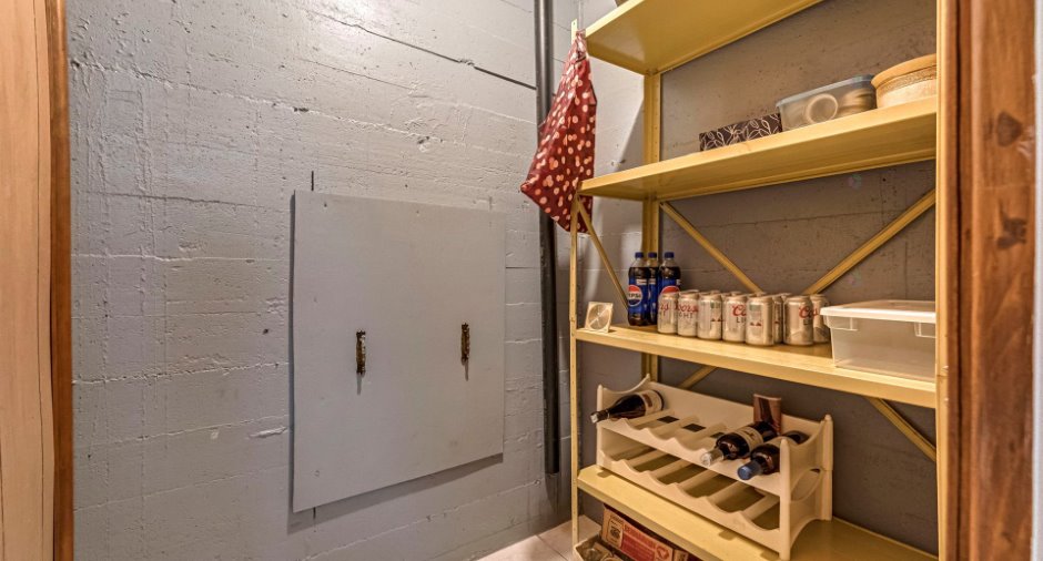 Cave/ chambre froide